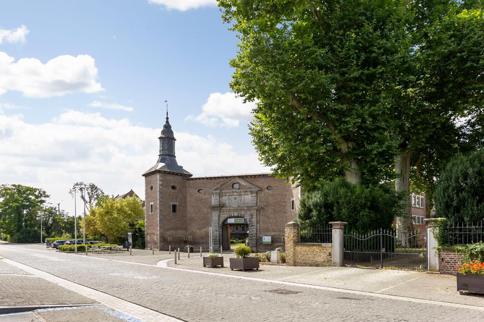 Chateau De Looz Exterior foto