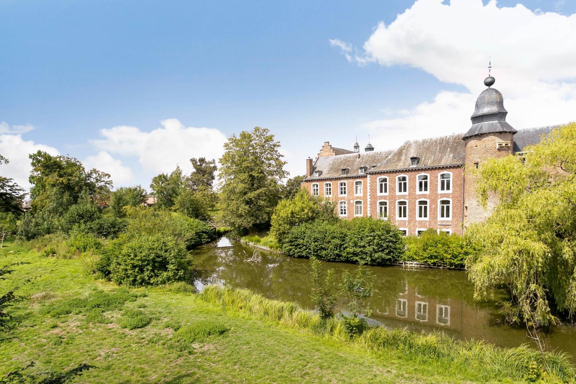 Chateau De Looz Exterior foto